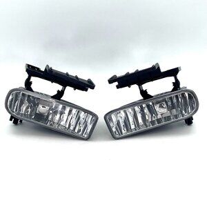 Front Fog Light Assemblies Right and Left Pair Chevrolet Silverado 1999-2002